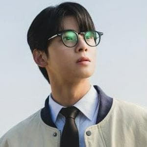 profile_Lee Un-jeong