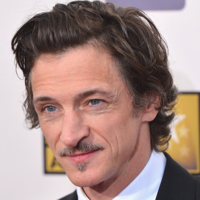 profile_John Hawkes