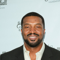 profile_Roger Cross