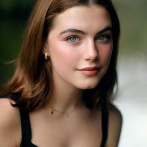 profile_Ella Bright