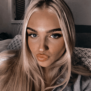 profile_Penelope Miller