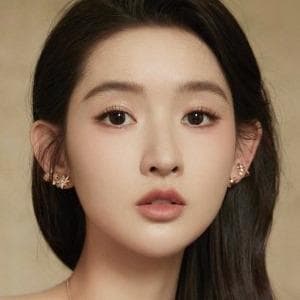 Wang Yu Wen (王玉雯) MBTI Personality Type image