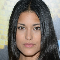 Julia Jones tipo de personalidade mbti image