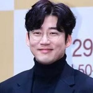 profile_Yoon Kye-sang