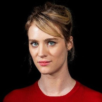 Mackenzie Davis mbtiパーソナリティタイプ image