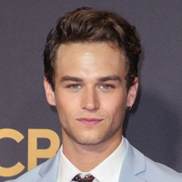 Brandon Flynn type de personnalité MBTI image