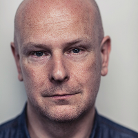 profile_Phil Selway