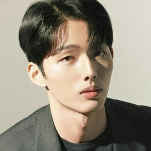 Lee Jung-Sic MBTI Personality Type image