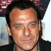 Tom Sizemore mbtiパーソナリティタイプ image