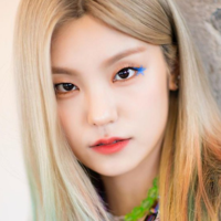 profile_Yeji Hwang (ITZY)