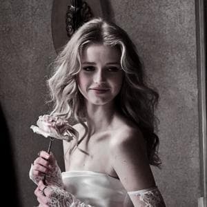 profile_Defne