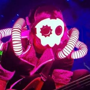 profile_Tesla - The Living Tombstone