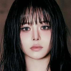 profile_E:U (EVERGLOW)