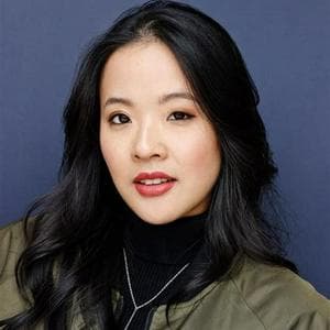 profile_Crystal Lee